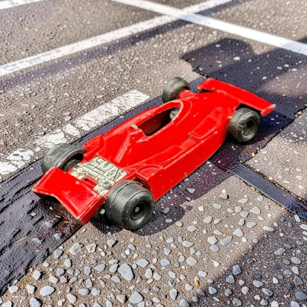 Vintage 1980's Black Widow Red F1 Formula Race Car Diecast Indy A71